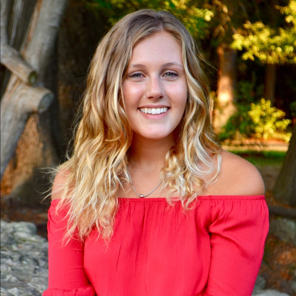 Meet your Posher, Emily